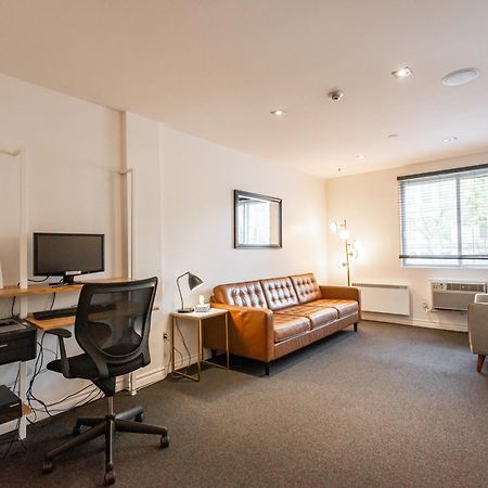 Hotel Le Roberval Монреал Екстериор снимка