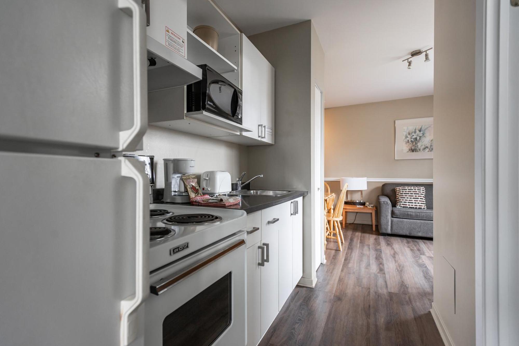 Hotel Le Roberval Монреал Екстериор снимка