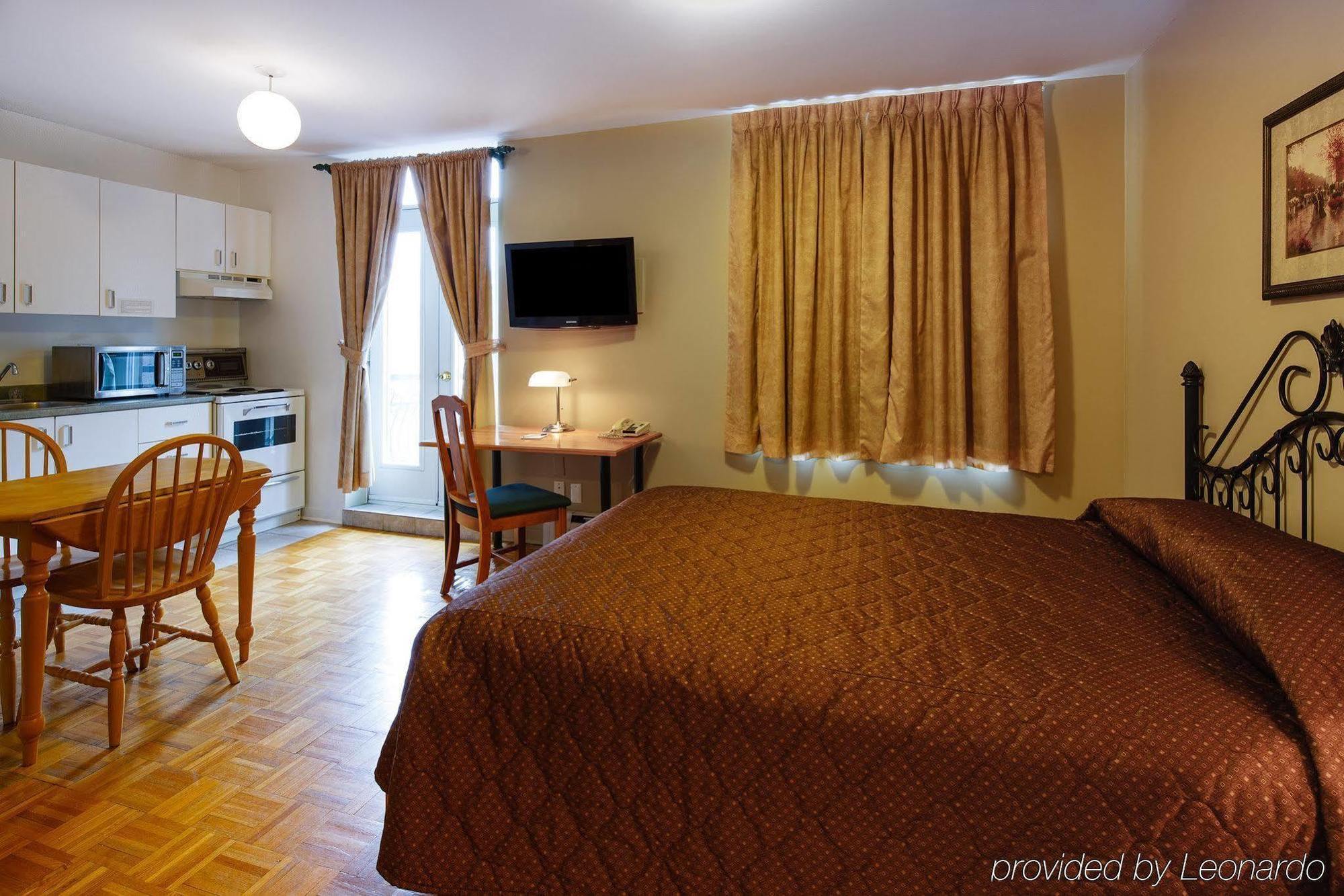 Hotel Le Roberval Монреал Екстериор снимка