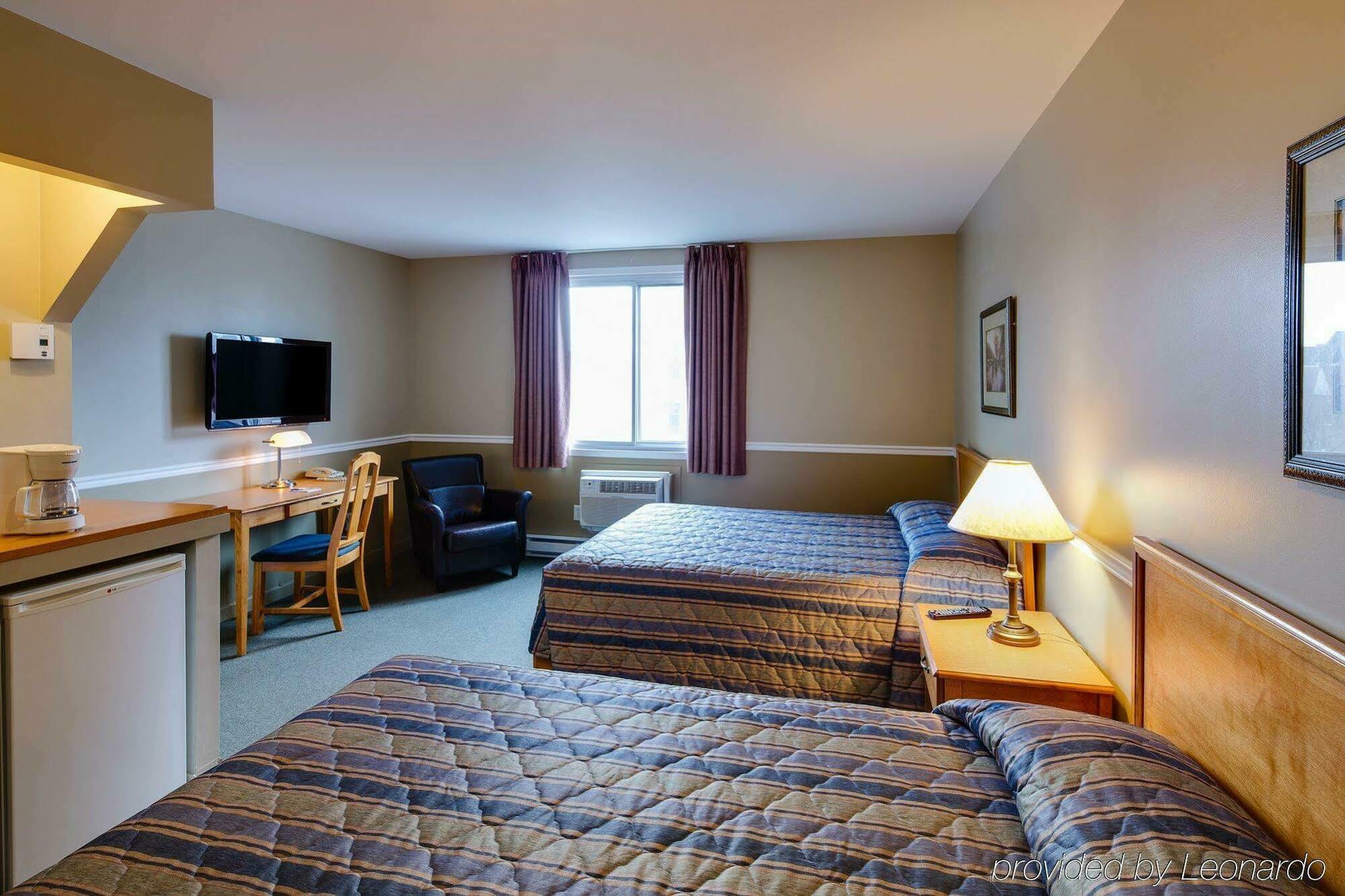 Hotel Le Roberval Монреал Екстериор снимка